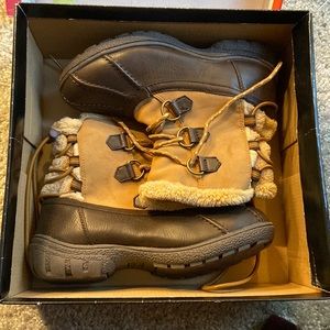 London Fog Ankle Boots Waterproof Ledberry Brown Winter Boots Size 7